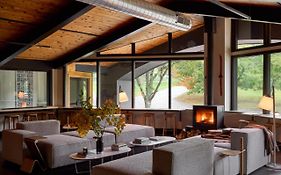 Taelta Lodge, A Bluebird By Lark